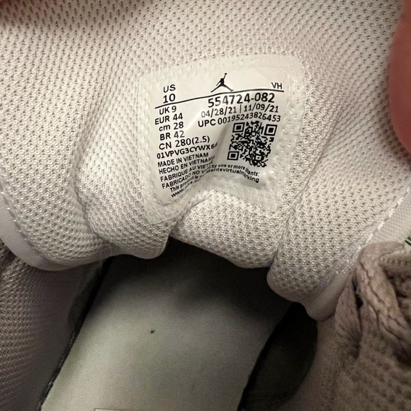 Nike Air Jordan 1 Mid- College Grey - Picture 6 of 8